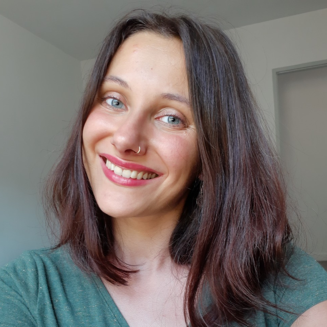 Julia Minardi – Magnétiseuse